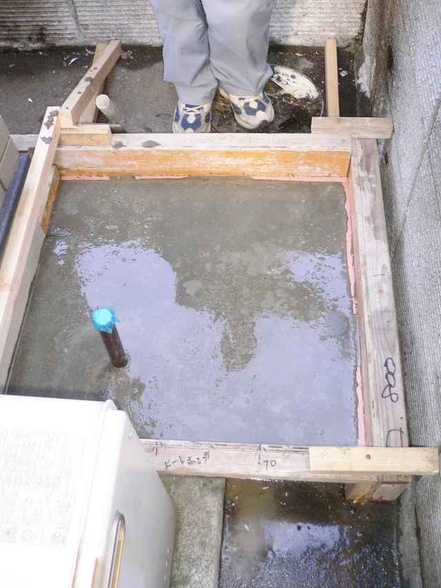 栃木小山　エコキュートコンクリ基礎